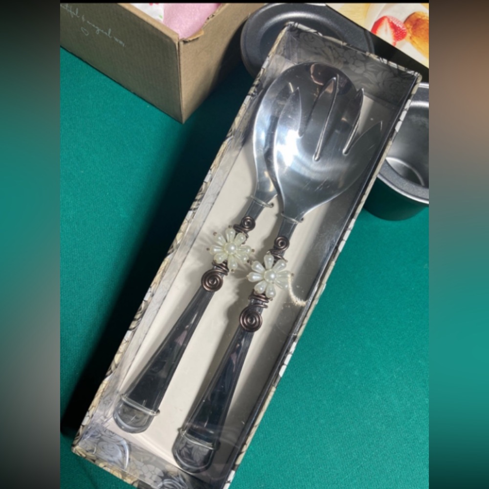 Salad serving set. Pearl accents.  New. Never used